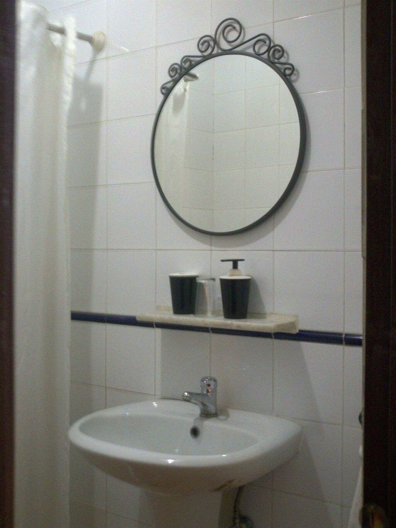 Pension Lisdos Sevilla Buitenkant foto