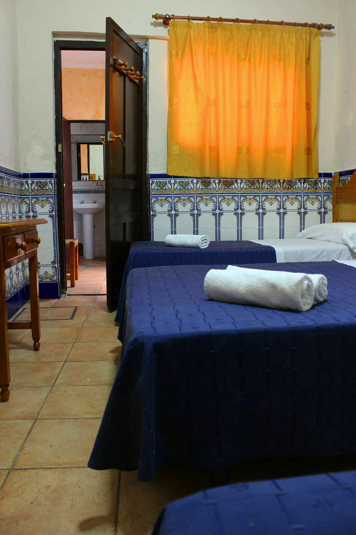 Pension Lisdos Sevilla Buitenkant foto